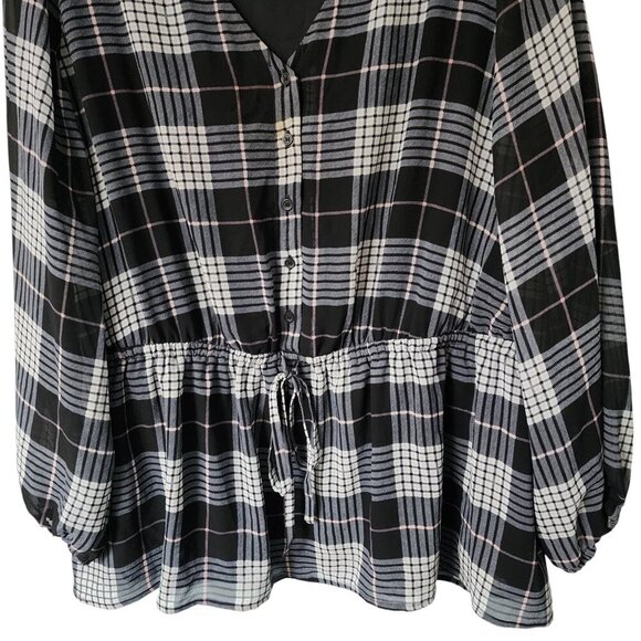Lane Bryant Navy Blue Plaid Button Front V-Neck Peasant Top Size 22 - Picture 3 of 9